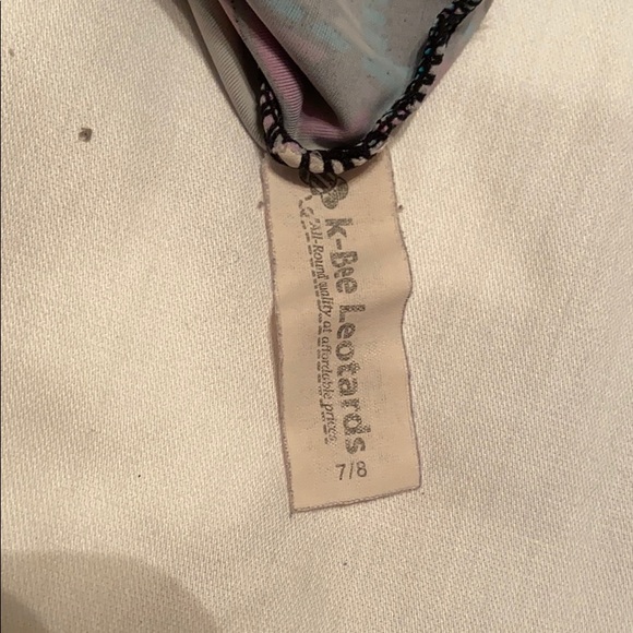 K-Bee Leotard 7/8 Gymnastic uniform, peace signs - Picture 5 of 5